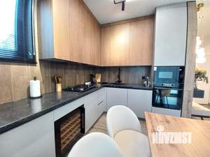 Дом 141м², 3-этажный, участок 3 сот.  