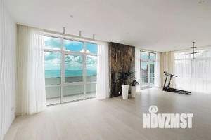 Коттедж 270м², 3-этажный, участок 6 сот.  