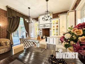 Дом 240м², 2-этажный, участок 7 сот.  