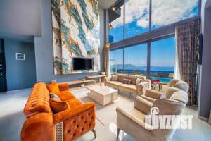 Коттедж 242м², 2-этажный, участок 8 сот.  