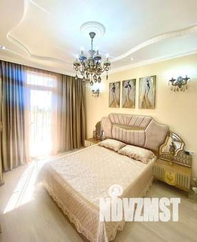 Коттедж 260м², 2-этажный, участок 7 сот.  
