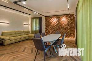 Коттедж 180м², 2-этажный, участок 6 сот.  