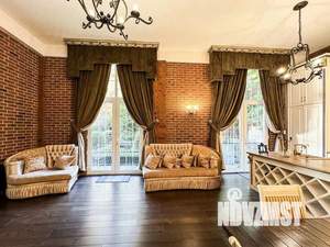 Дом 240м², 2-этажный, участок 7 сот.  