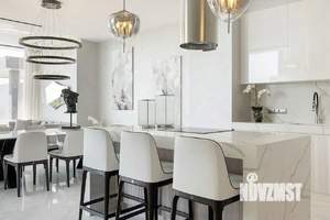 Дом 320м², 2-этажный, участок 10 сот.  