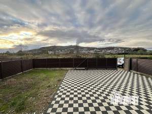 Дом 145м&sup2;, 2-этажный, участок 3 сот.  