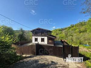 Коттедж 225м², 2-этажный, участок 5 сот.  