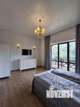 Коттедж 1200м², 4-этажный, участок 50 сот.  