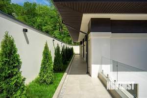 Дом 287м², 2-этажный, участок 8 сот.  