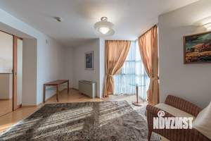 Дом 320м², 2-этажный, участок 6 сот.  
