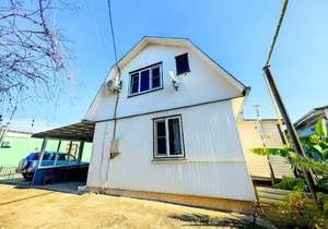 Дом 140м², 3-этажный, участок 8 сот.  