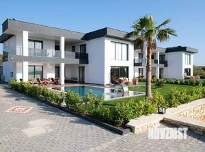 Дом 270м², 2-этажный, участок 8 сот.  