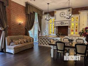 Коттедж 240м², 2-этажный, участок 7 сот.  