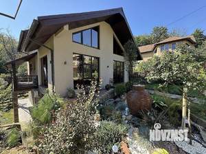 Дом 330м², 2-этажный, участок 10 сот.  