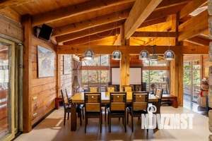 Дом 450м&sup2;, 3-этажный, участок 18 сот.  