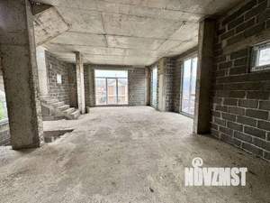 Дом 193м², 3-этажный, участок 4 сот.  