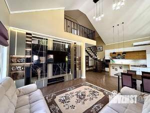 Дом 330м², 2-этажный, участок 10 сот.  