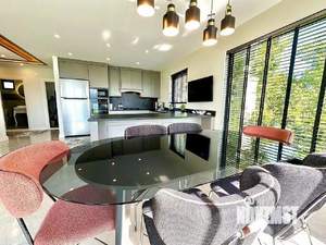 Дом 180м², 2-этажный, участок 8 сот.  