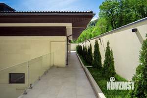 Коттедж 320м², 2-этажный, участок 10 сот.  