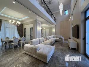 Дом 350м&sup2;, 2-этажный, участок 10 сот.  