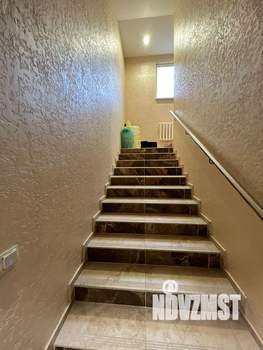 Коттедж 345м², 3-этажный, участок 4 сот.  