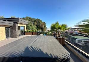 Дом 300м², 3-этажный, участок 5 сот.  