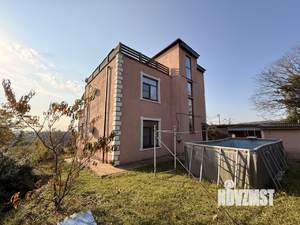 Коттедж 259м², 3-этажный, участок 9 сот.  