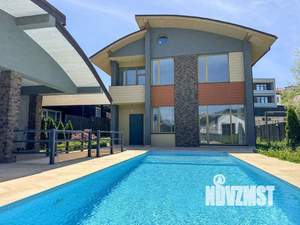 Дом 180м², 2-этажный, участок 5 сот.  