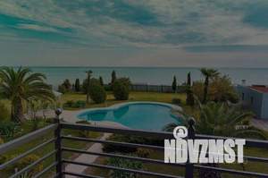 Дом 1000м², 2-этажный, участок 40 сот.  