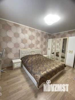 Дом 183м², 3-этажный, участок 3 сот.  