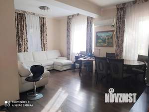 Дом 545м², 3-этажный, участок 6 сот.  