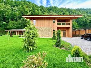 Дом 650м², 2-этажный, участок 30 сот.  