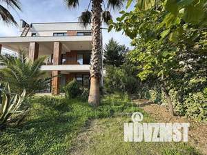 Дом 350м², 3-этажный, участок 6 сот.  