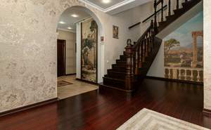 Дом 400м², 2-этажный, участок 10 сот.  