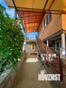 Дом 180м², 2-этажный, участок 4 сот.  