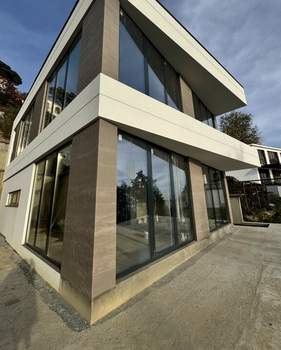 Дом 196м², 2-этажный, участок 5 сот.  