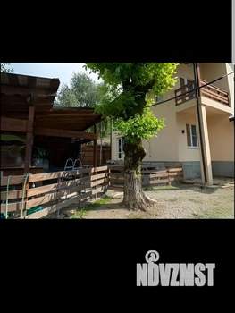 Дом 180м², 2-этажный, участок 8 сот.  