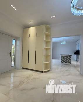Дом 225м², 2-этажный, участок 5 сот.  