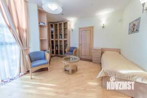 Дом 320м², 2-этажный, участок 6 сот.  