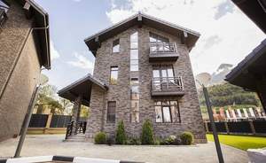 Дом 204м², 3-этажный, участок 3 сот.  