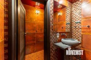 Коттедж 450м², 2-этажный, участок 18 сот.  