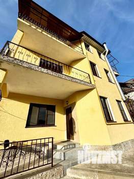 Дом 230м², 3-этажный, участок 7 сот.  