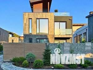 Дом 220м², 2-этажный, участок 7 сот.  