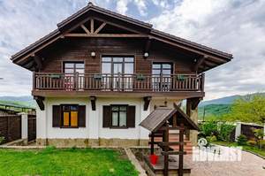 Дом 160м², 2-этажный, участок 6 сот.  