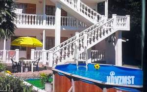 Дом 200м², 3-этажный, участок 3 сот.  