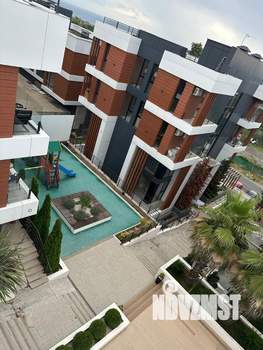 Дом 240м&sup2;, 3-этажный, участок 5 сот.  