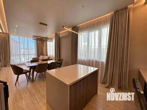 Дом 320м², 2-этажный, участок 10 сот.  