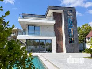 Дом 260м&sup2;, 2-этажный, участок 6 сот.  