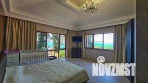 Дом 180м², 2-этажный, участок 6 сот.  