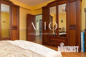 Дом 372м², 2-этажный, участок 7 сот.  