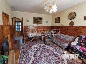 Дом 286м², 3-этажный, участок 10 сот.  